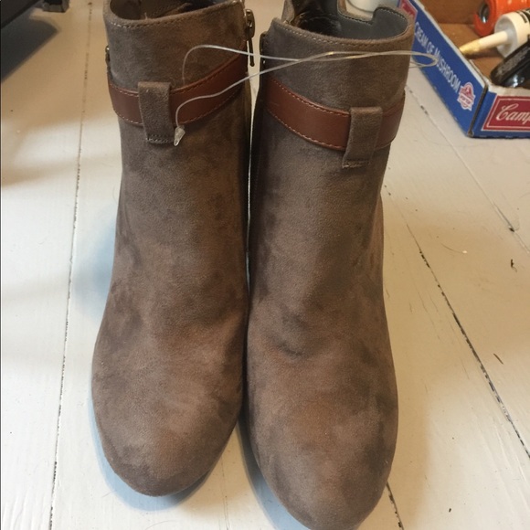 Ankle boots - Picture 3 of 6